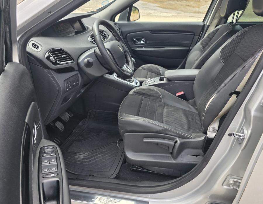 RENAULT GRAND SCENIC BOSE EDITION